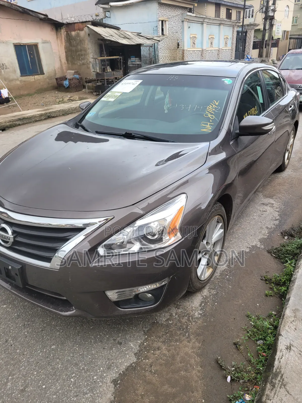 Nissan Altima 2.5 SV 4dr Sedan (2.5L 4cyl CVT) 2014
