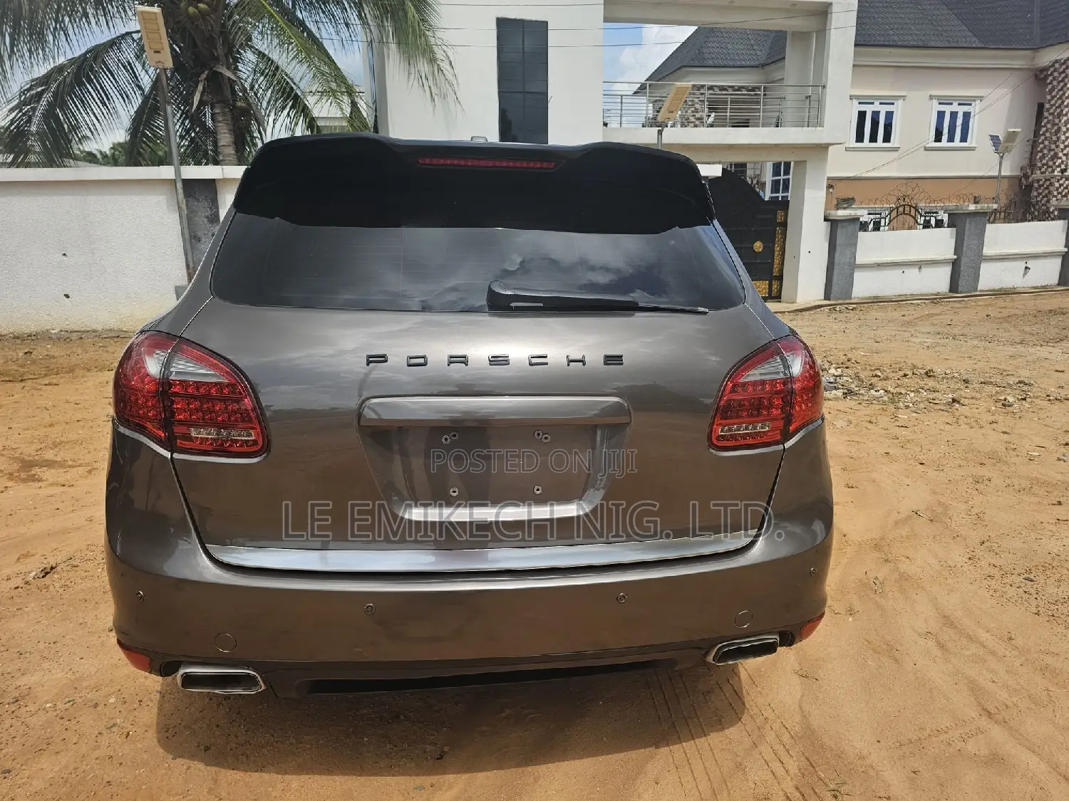Porsche Cayenne 2012 Beige