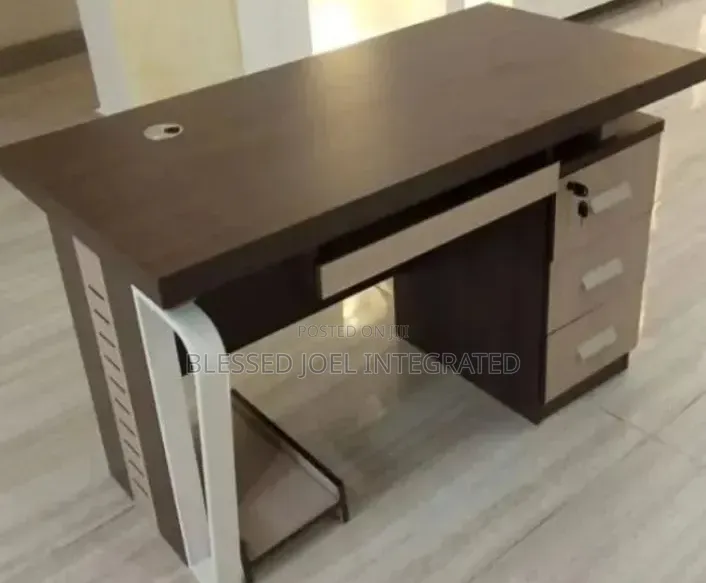 Portable Office Table