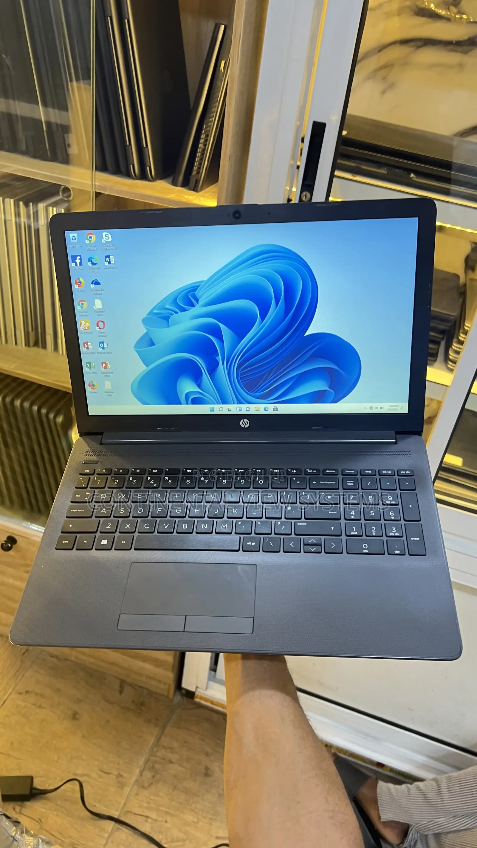 Laptop HP 250 G7 4GB Intel Core i5 SSD 128GB