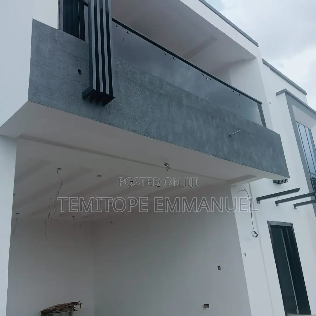 Furnished 5bdrm Duplex in Iyana Ipaja for sale