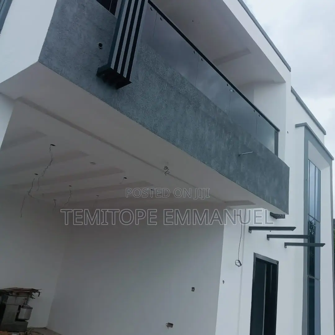 Furnished 5bdrm Duplex in Iyana Ipaja for sale