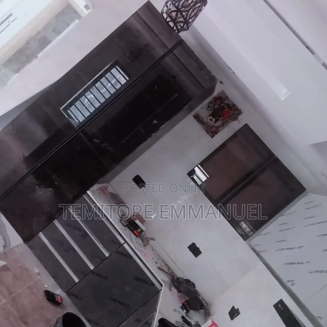 Furnished 5bdrm Duplex in Iyana Ipaja for sale