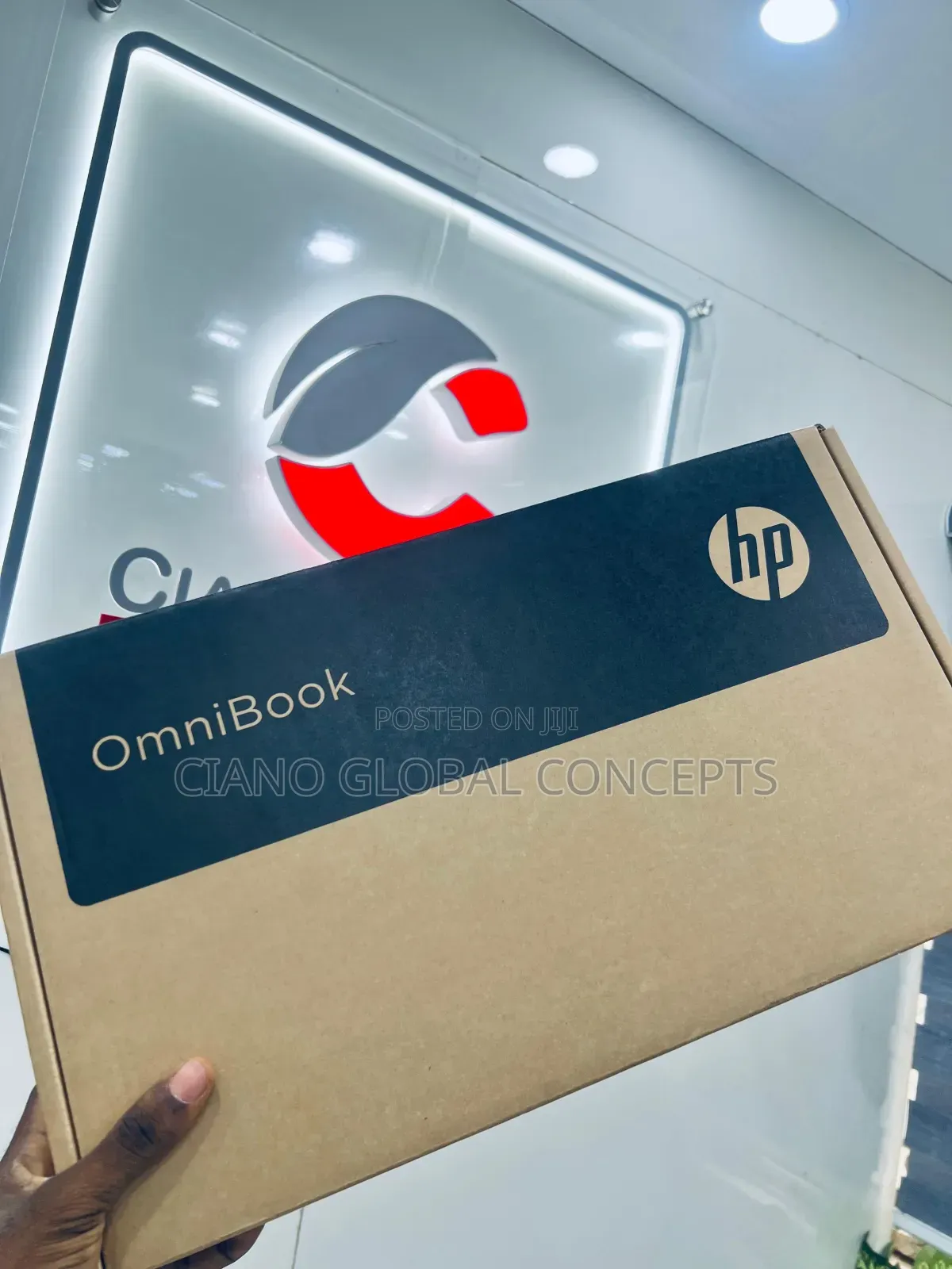 New Laptop HP OmniBook 5 Flip 16GB Intel Core 7 SSD 512GB