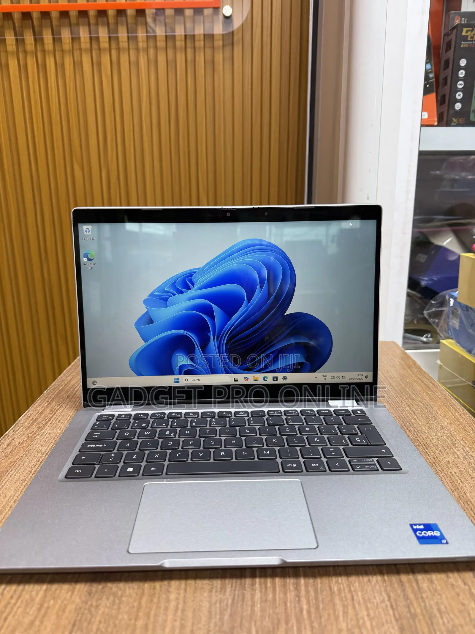 Laptop Dell Latitude 5320 32GB Intel Core i3 SSD 512GB