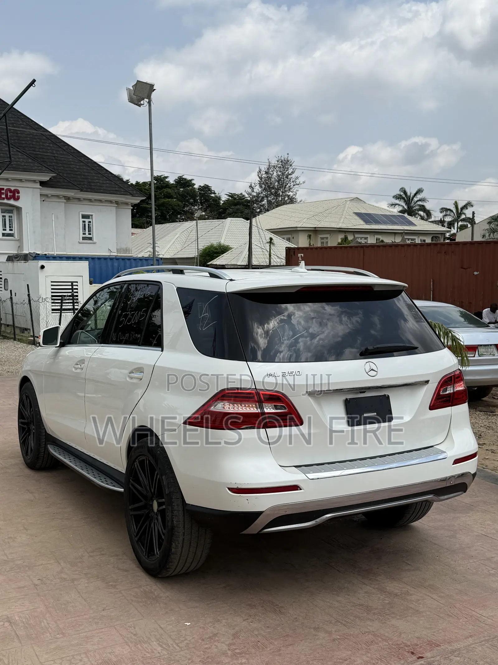Mercedes-Benz M Class ML350 4dr SUV (3.5L 6cyl 7A) 2015 White