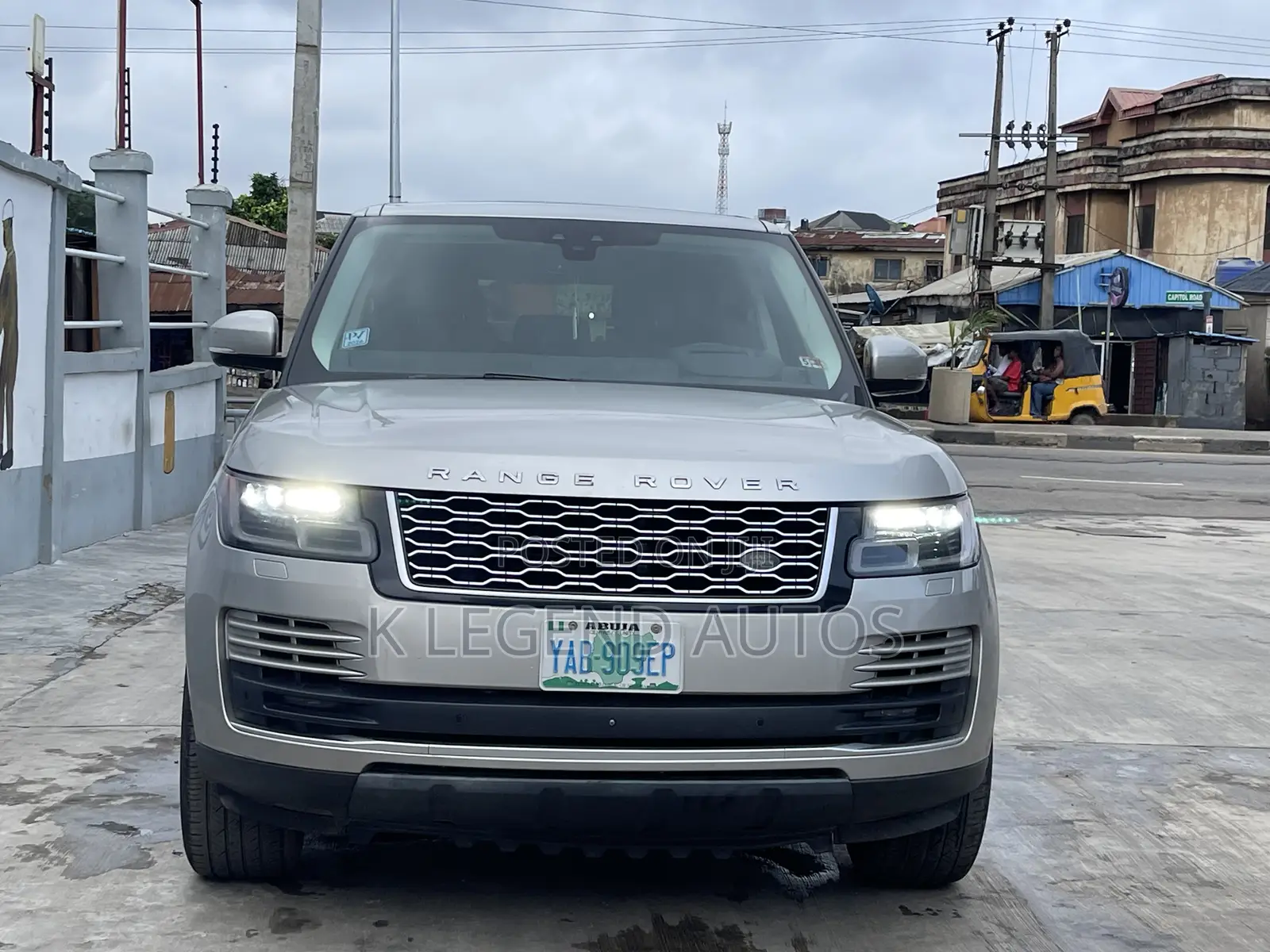 Land Rover Range Rover Vogue 2018 Gold