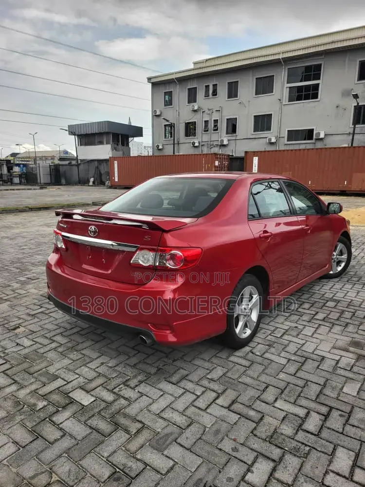 Toyota Corolla 2012 Red