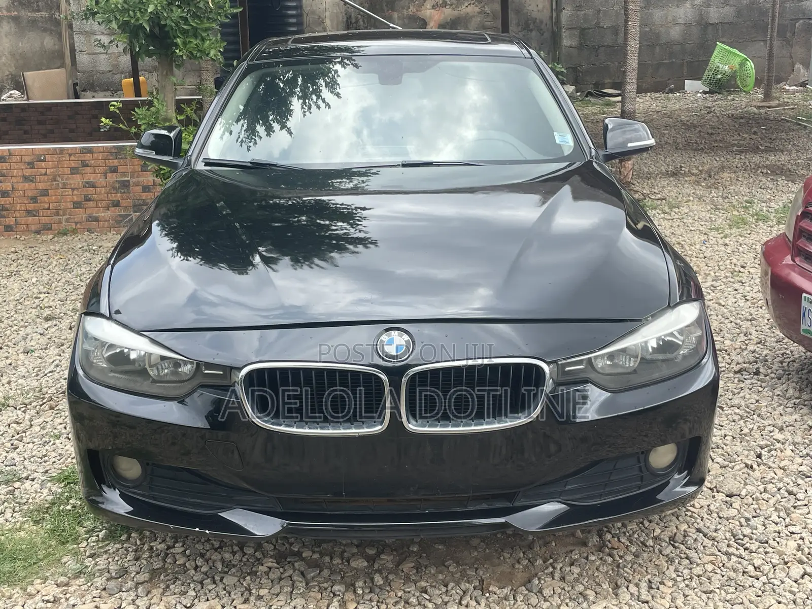 BMW 320i Sedan RWD 2013 Black