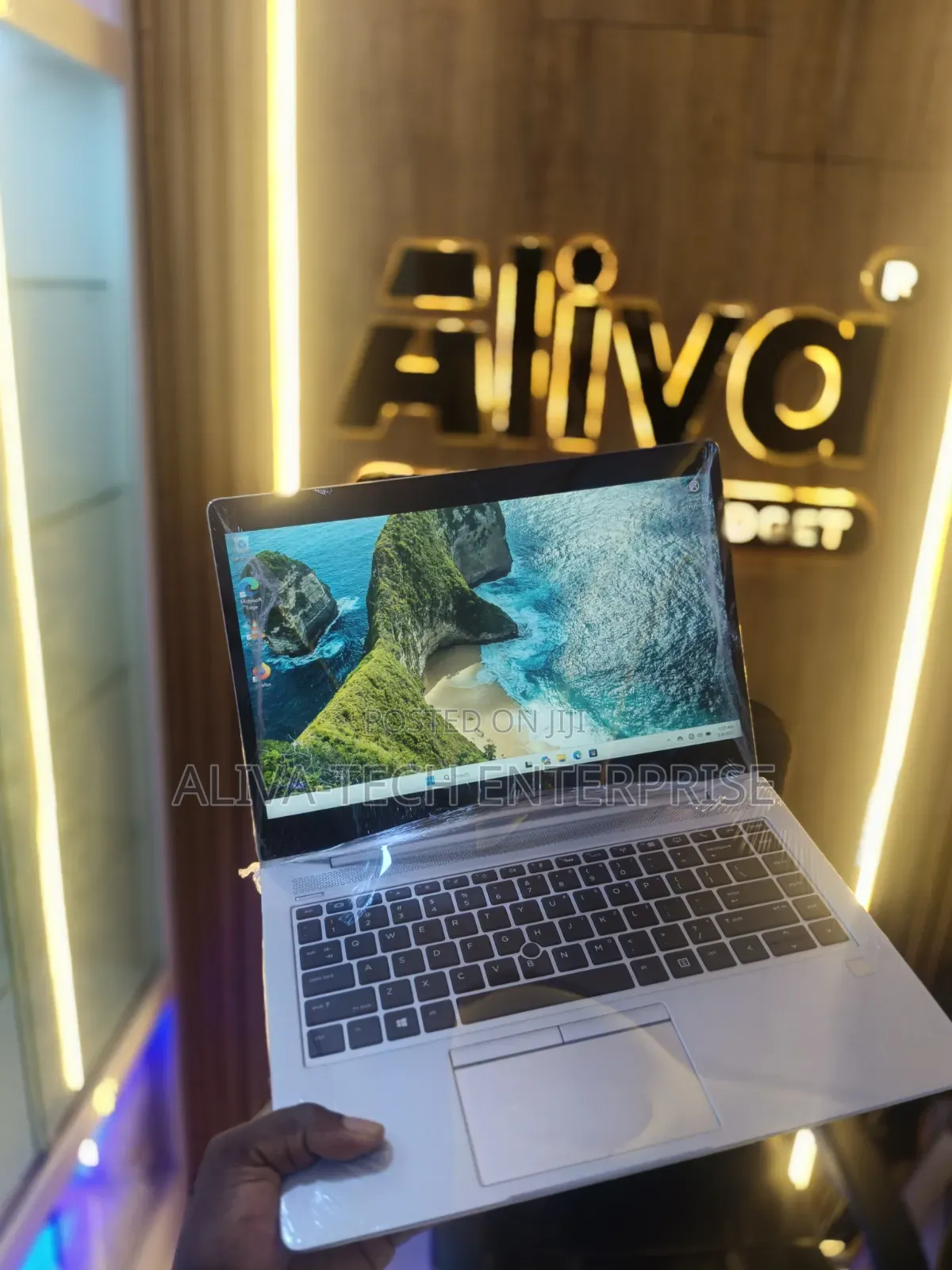 Laptop HP EliteBook 840 G6 8GB Intel Core i7 SSD 256GB