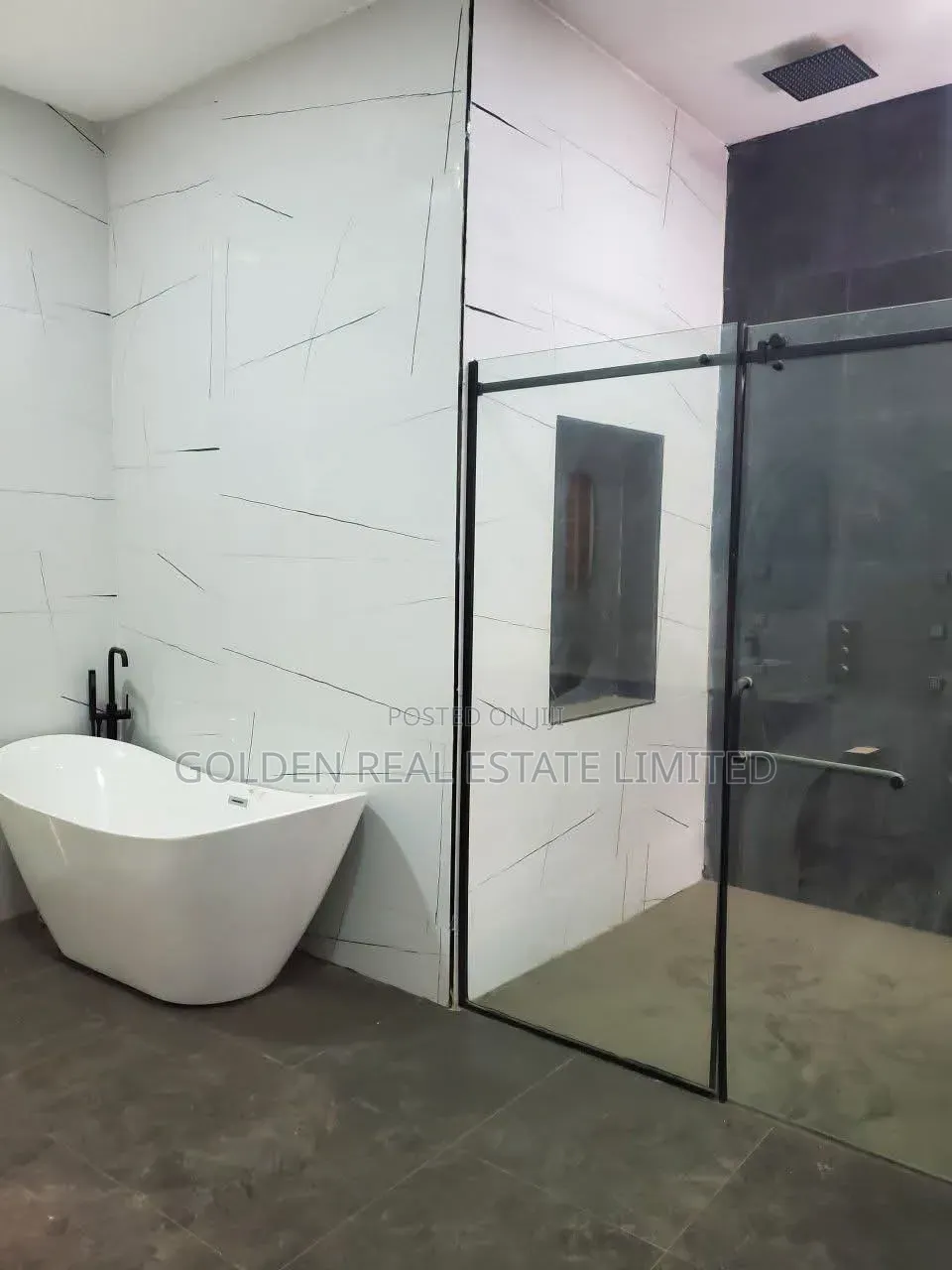 7bdrm Duplex in Asokoro for rent