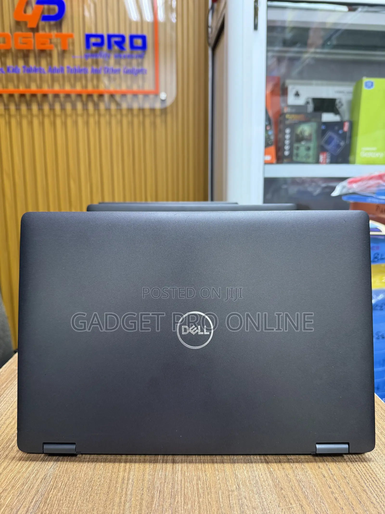 Laptop Dell Latitude 5300 2-in-1 16GB Intel Core i5 SSD 256GB
