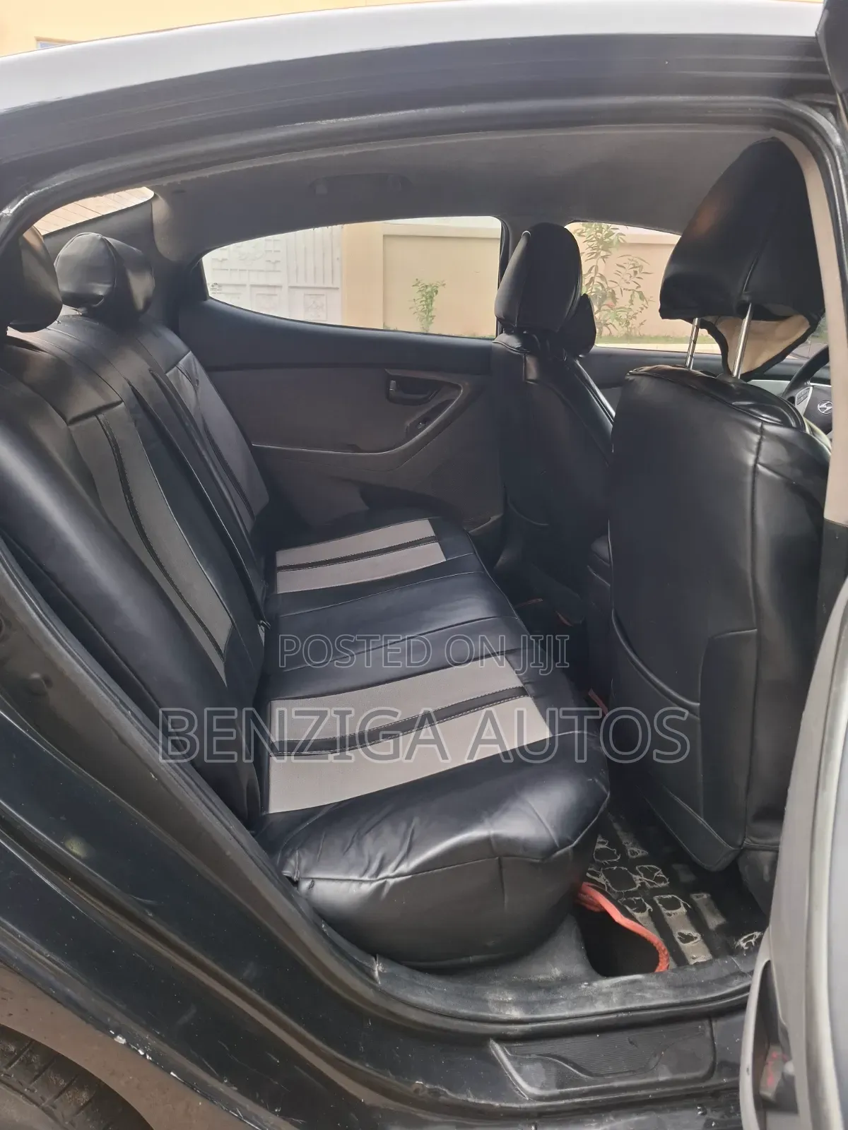 Hyundai Elantra 2012 Black