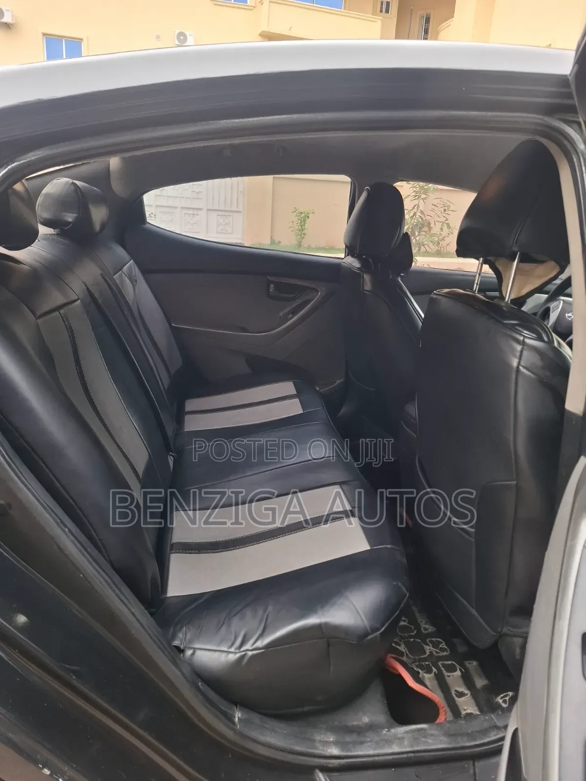 Hyundai Elantra 2012 Black