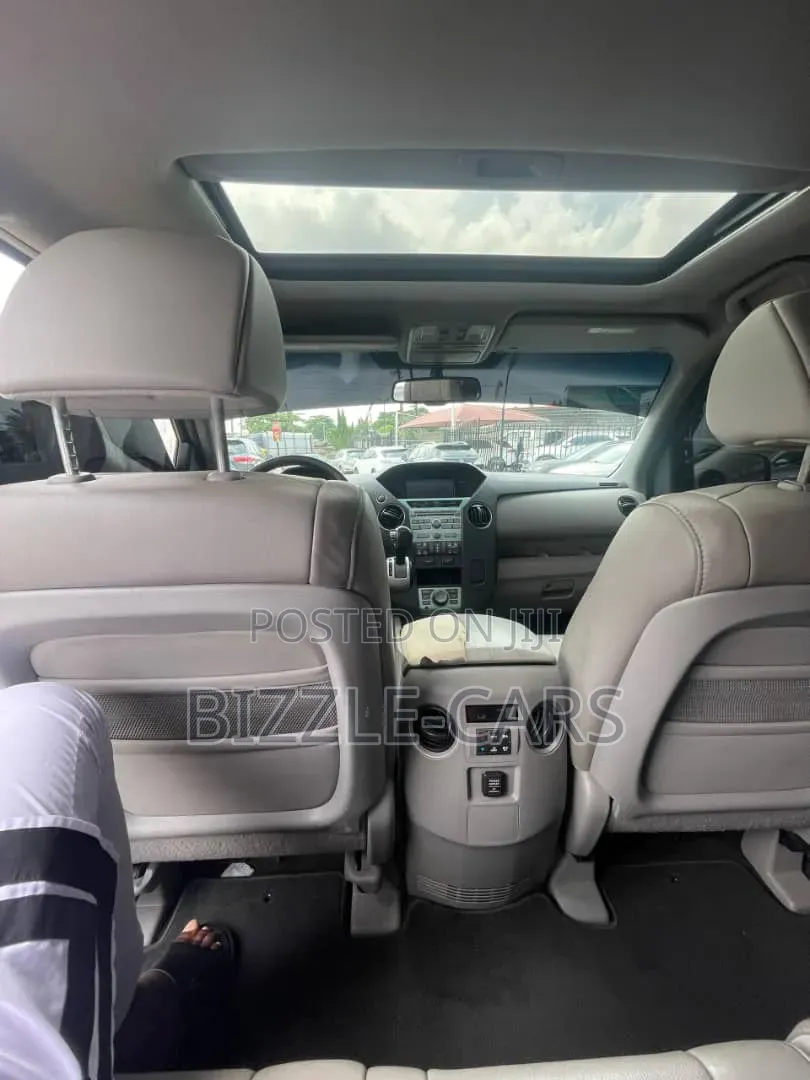 Honda Pilot 2011 Gray