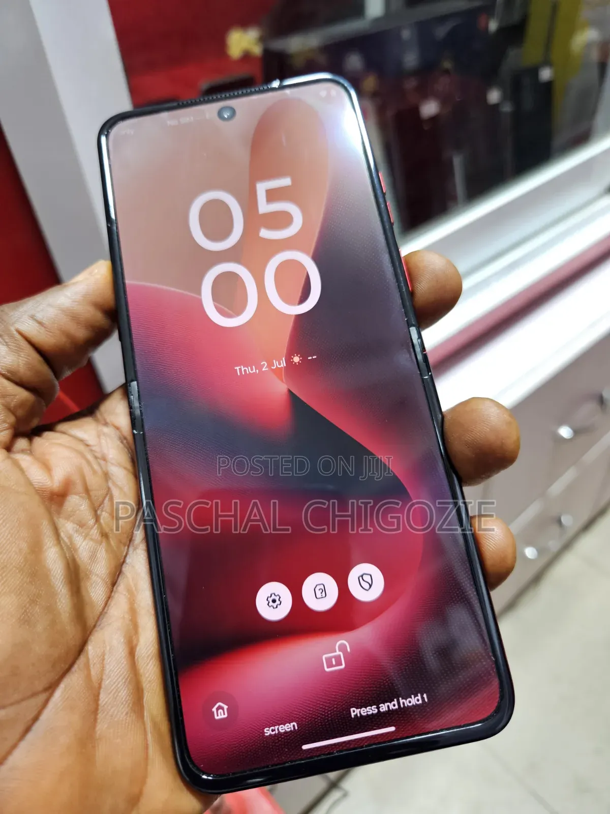 New Motorola Razr Ultra 2025 1 TB Red