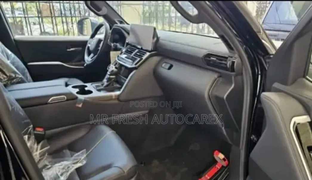 New Toyota Land Cruiser 2025 Black