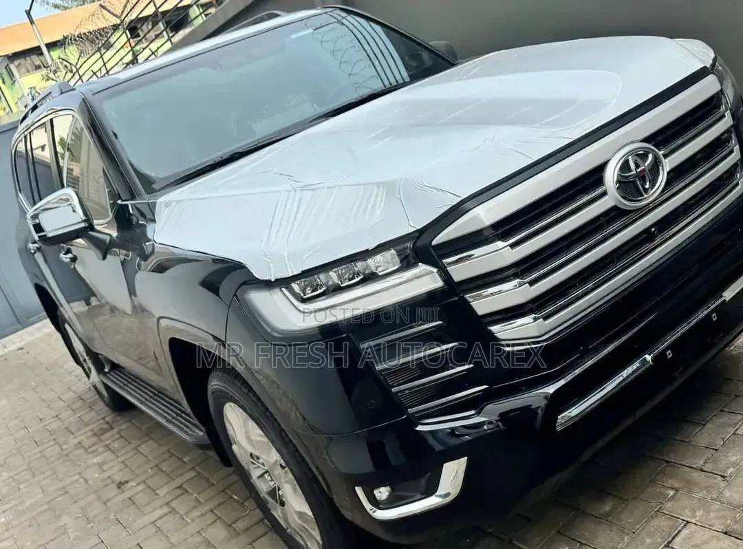 New Toyota Land Cruiser 2025 Black