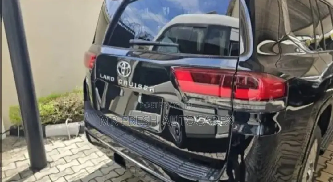 New Toyota Land Cruiser 2025 Black