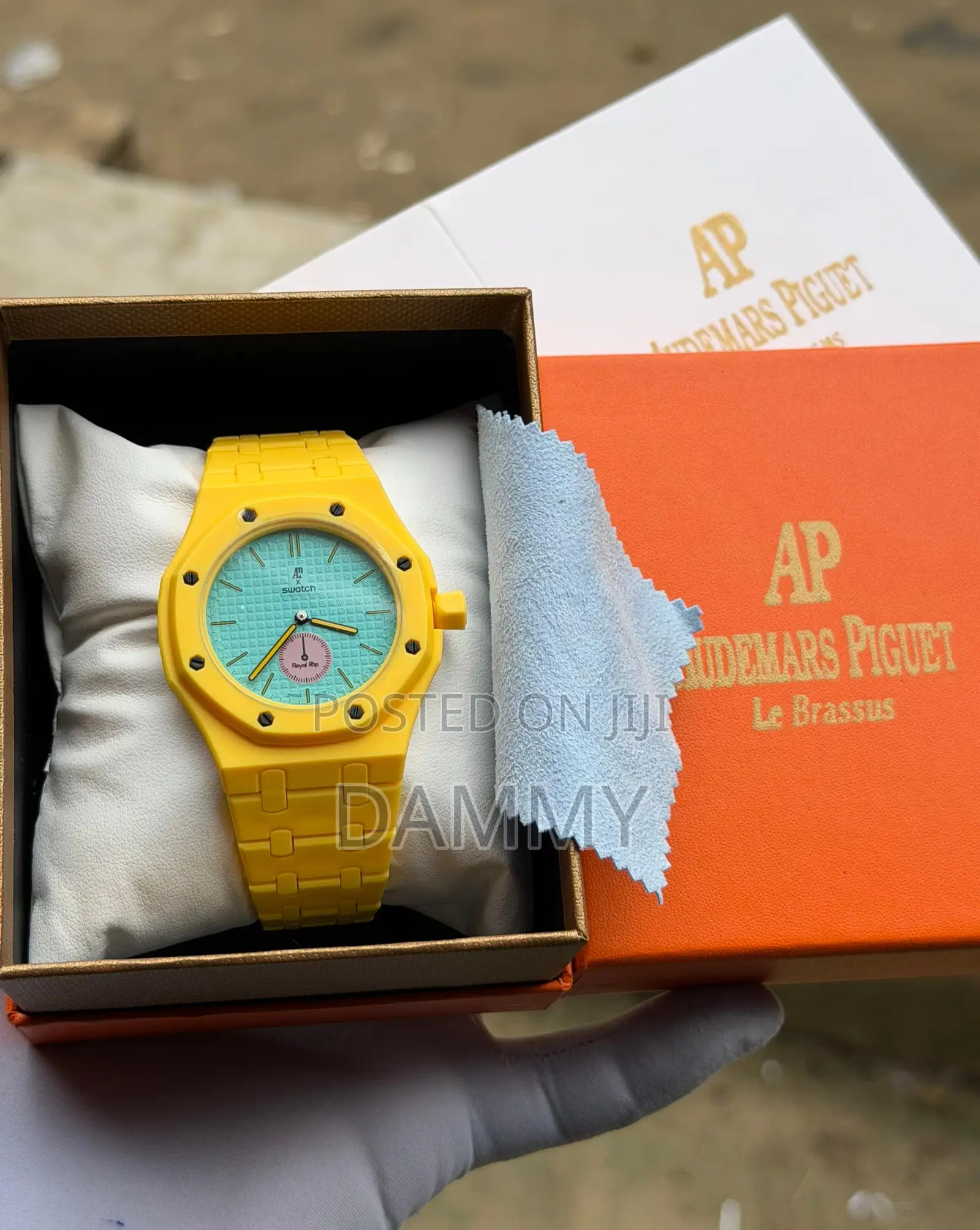 Luxury Detachable Ap Swatch (Plastic)
