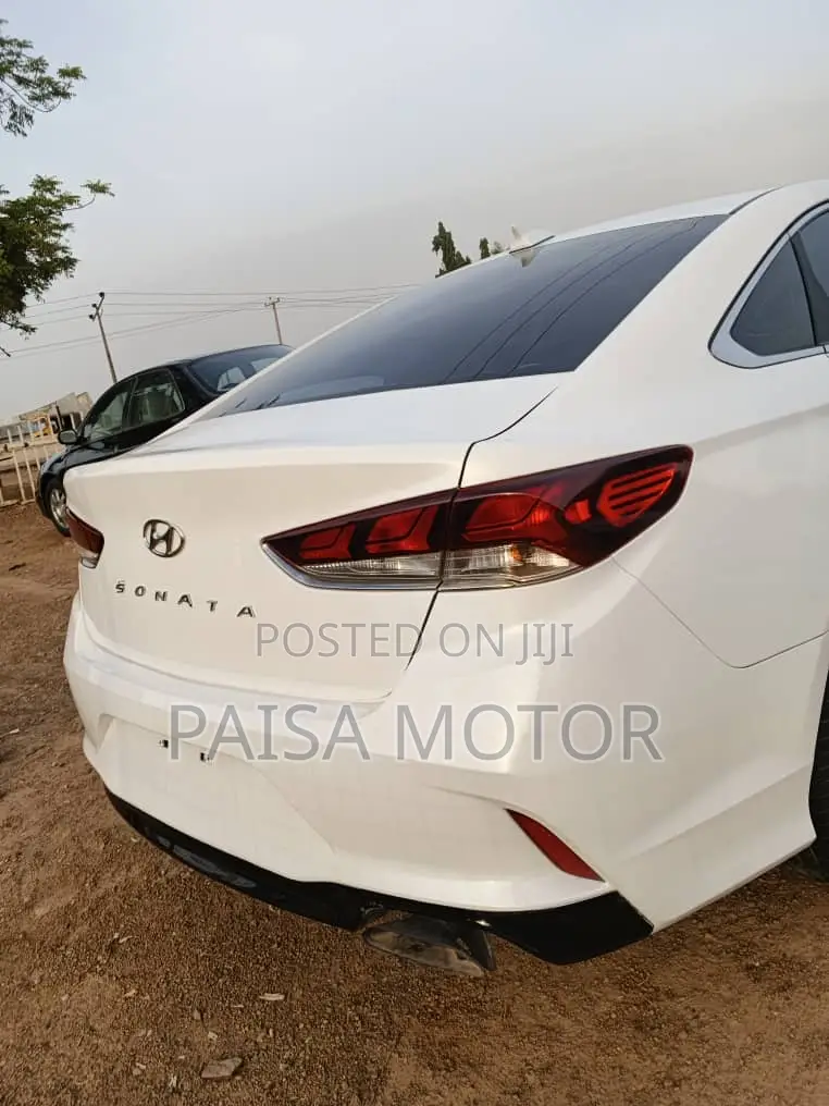 Hyundai Sonata SE 2019 White