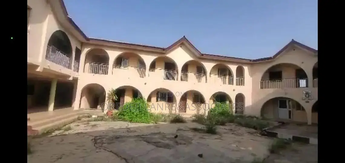 A Corner Piece School Structure Sitting on 1,190sqm C of O N570m