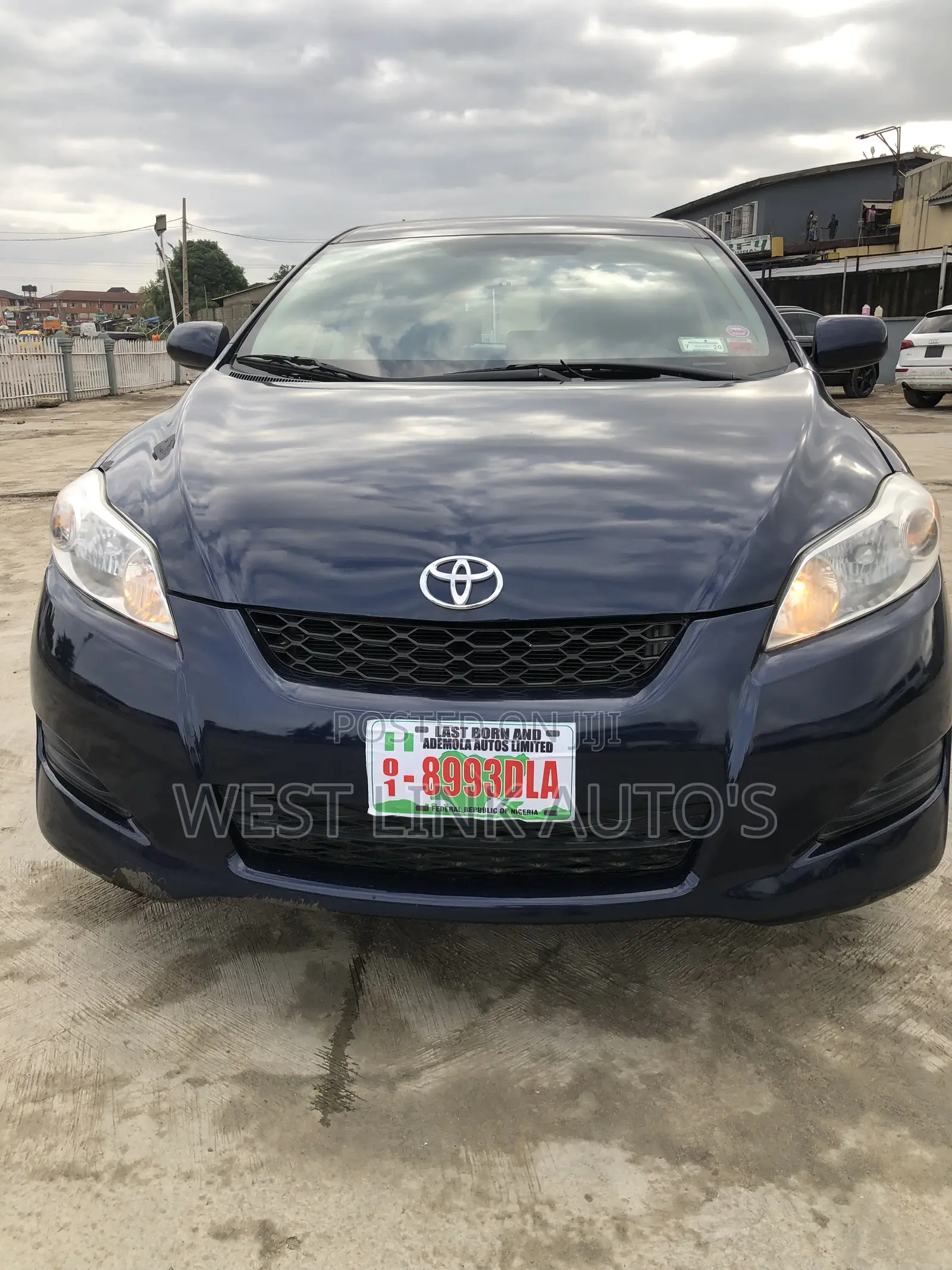 Toyota Matrix Hatchback FWD (1.8L 4cyl 5M) 2010 Blue