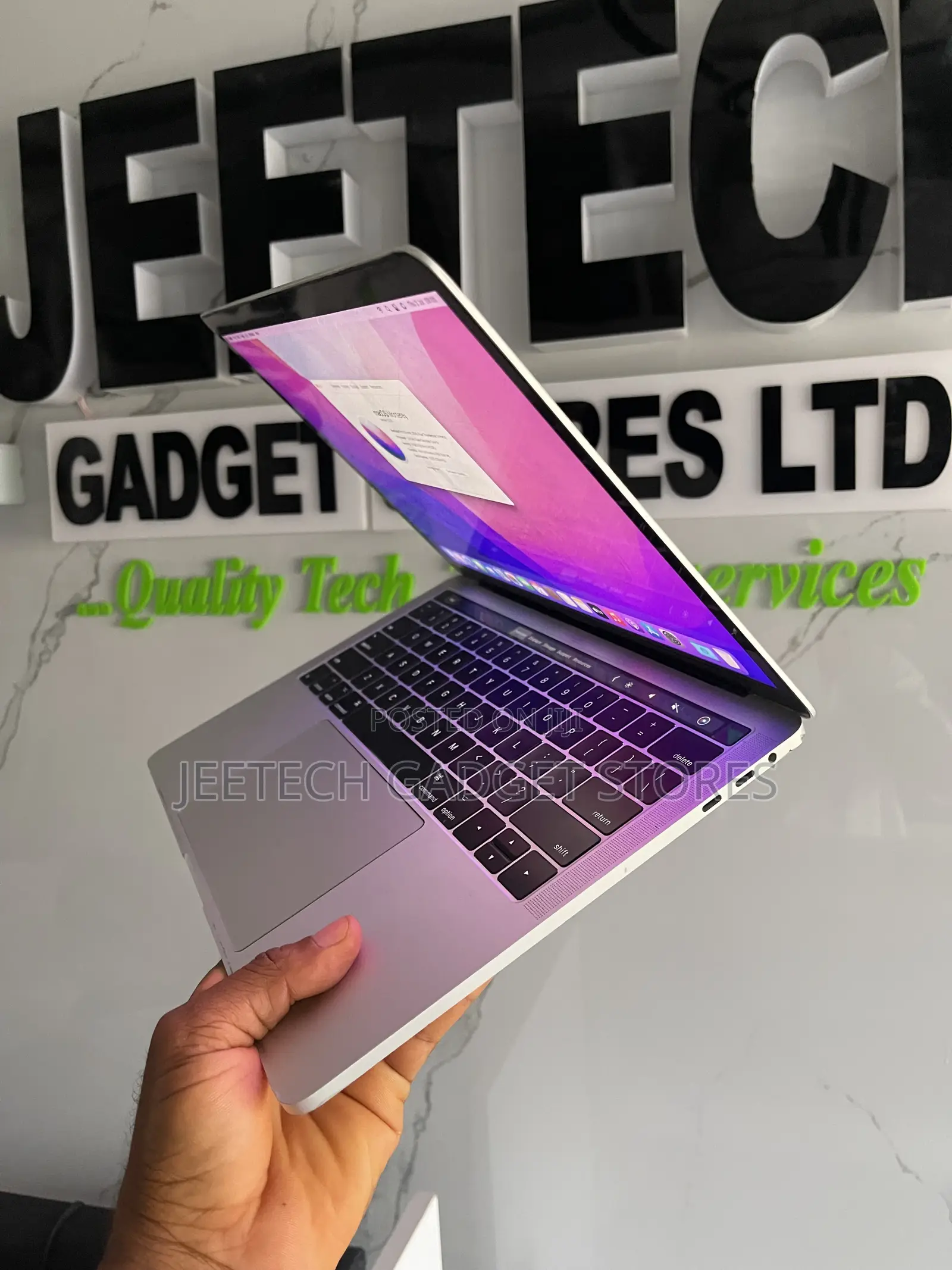 Laptop Apple MacBook Pro 2016 8GB Intel Core i5 SSD 512GB