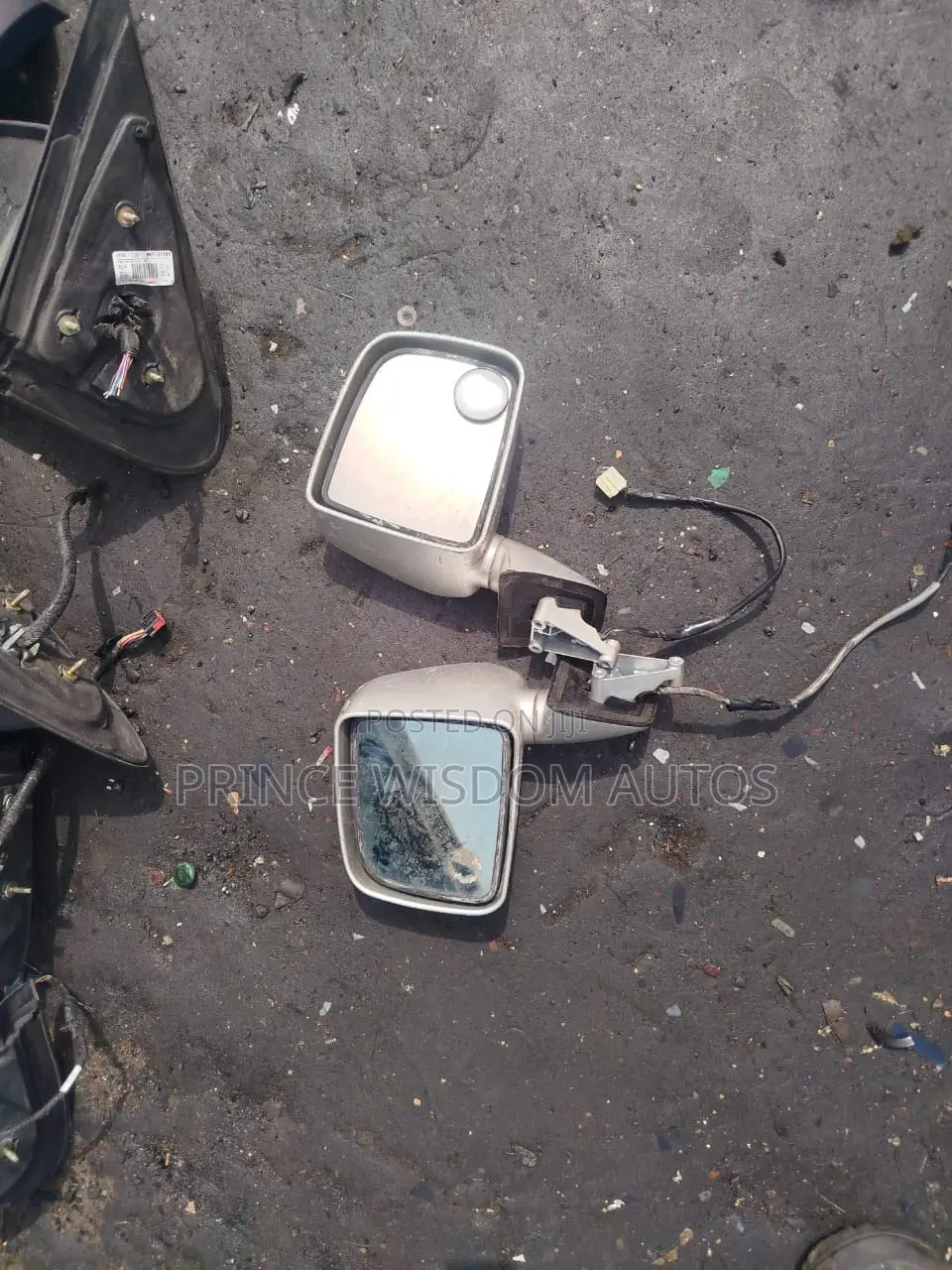 Rs 300 2sides Mirror