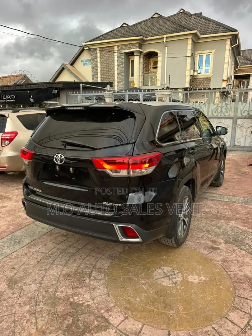 Toyota Highlander 2018 Black