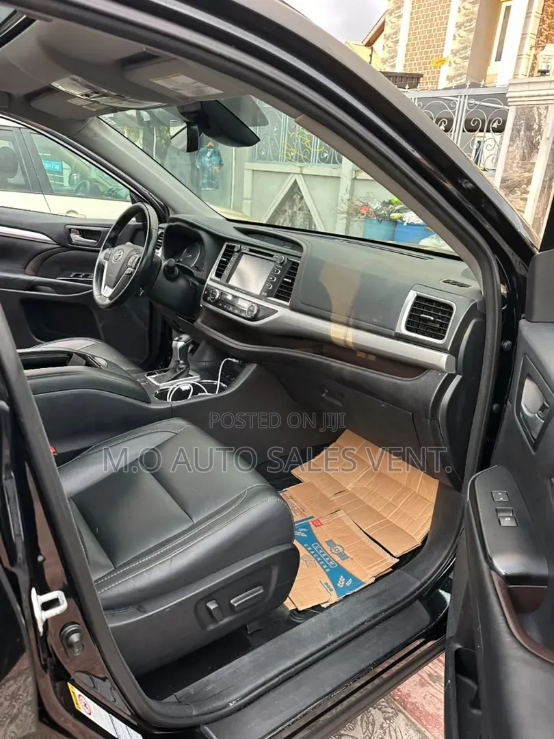 Toyota Highlander 2018 Black