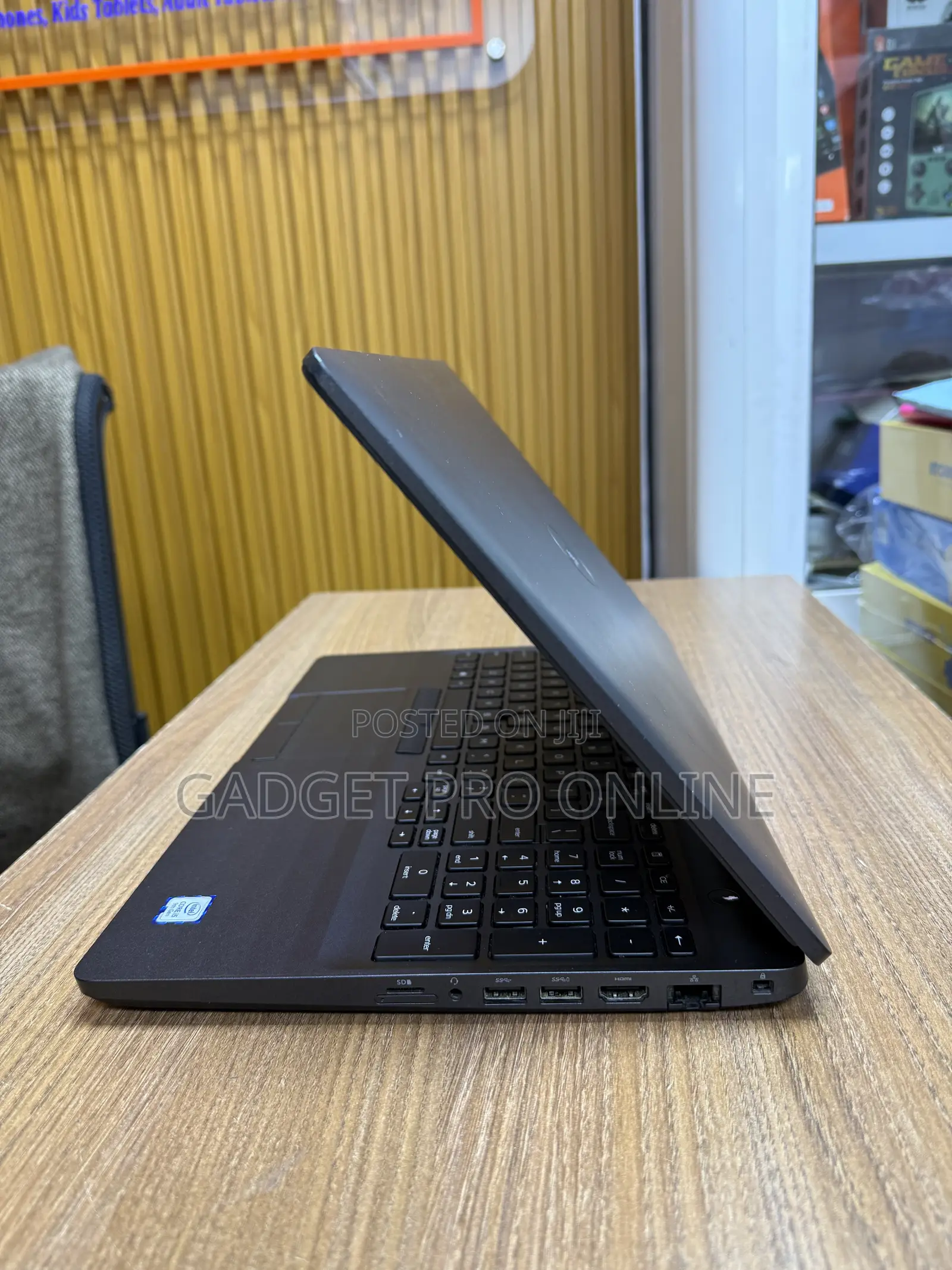 Laptop Dell Precision 15 3541 8GB Intel Core i5 SSD 512GB