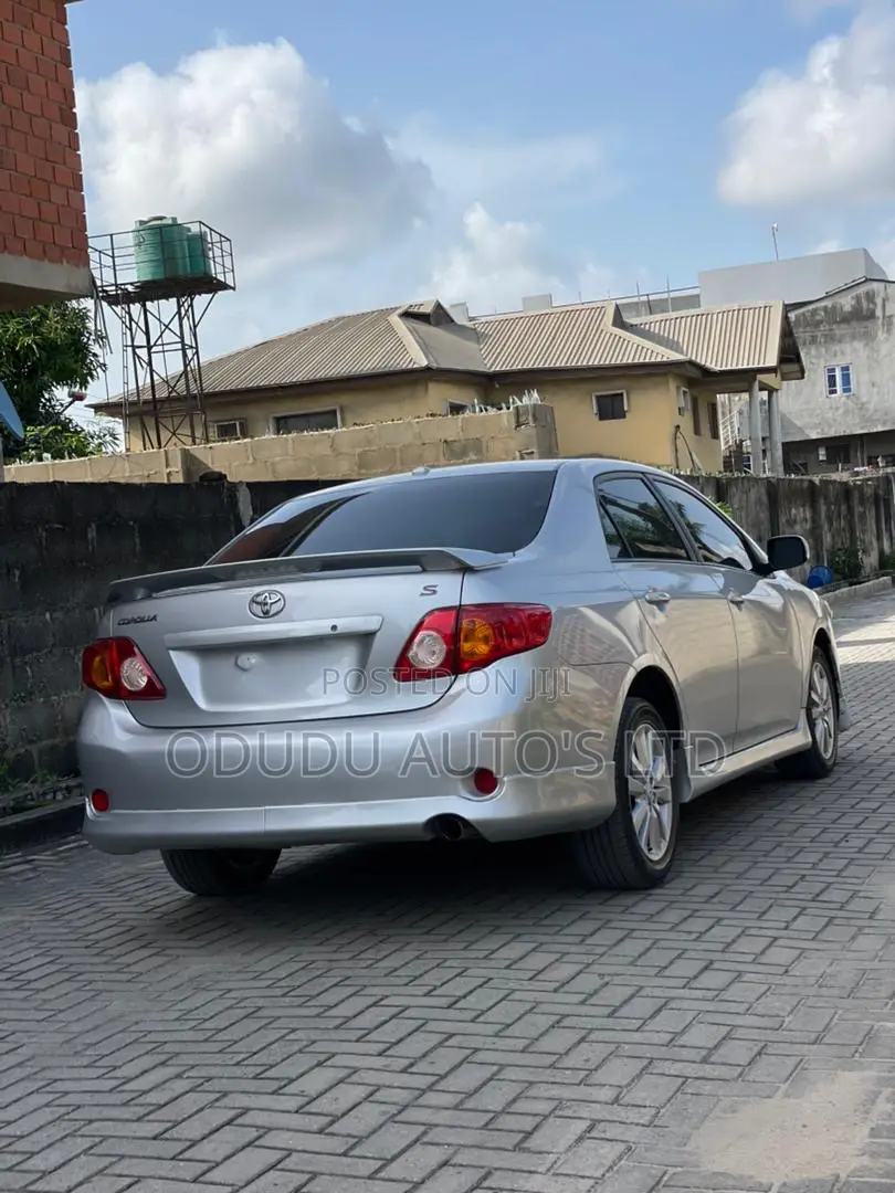 Toyota Corolla S 4dr Sedan (1.8L 4cyl 4A) 2010 Silver