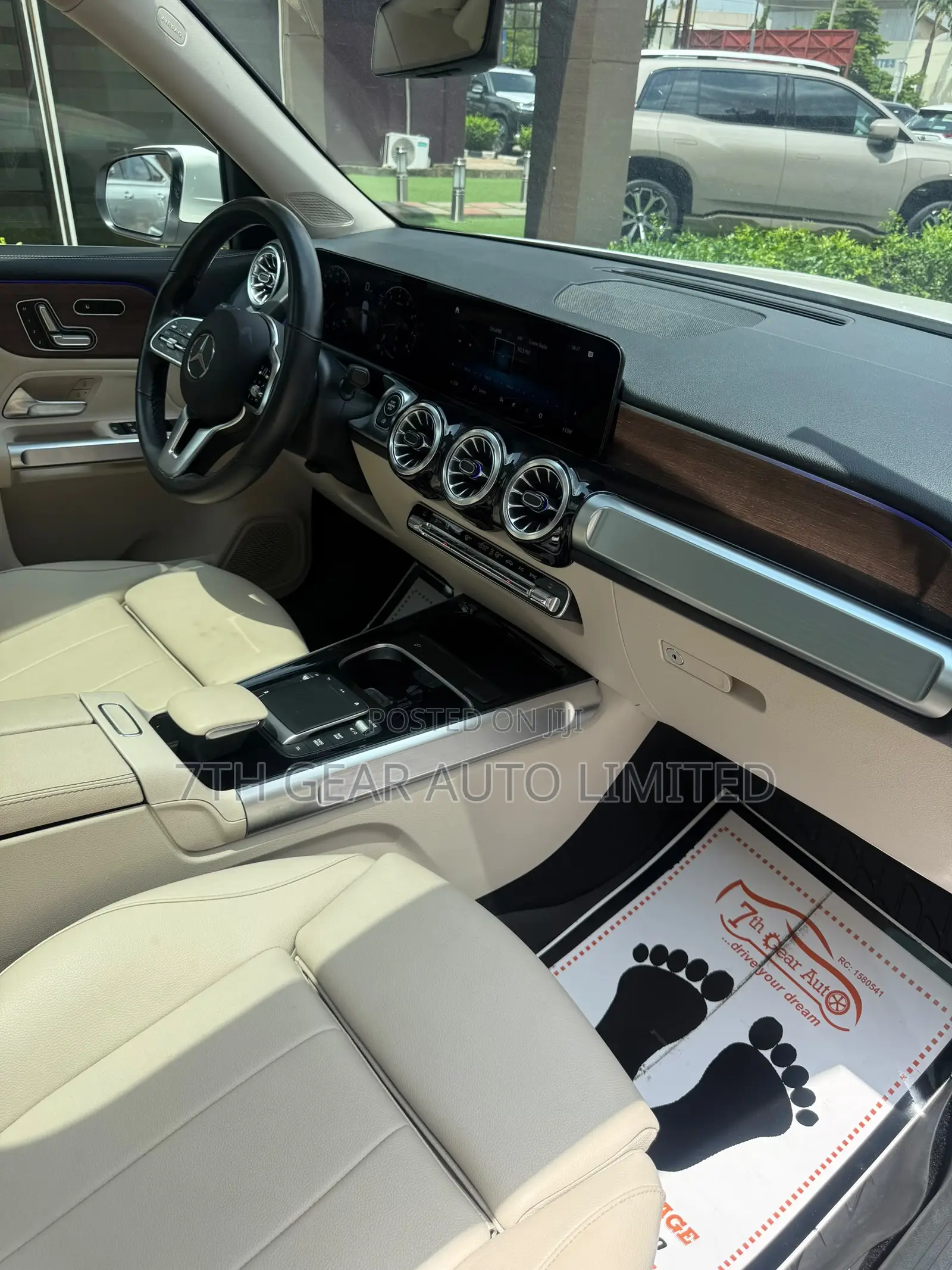 Mercedes-Benz GLB-Class GLB 250 4MATIC 2023 White