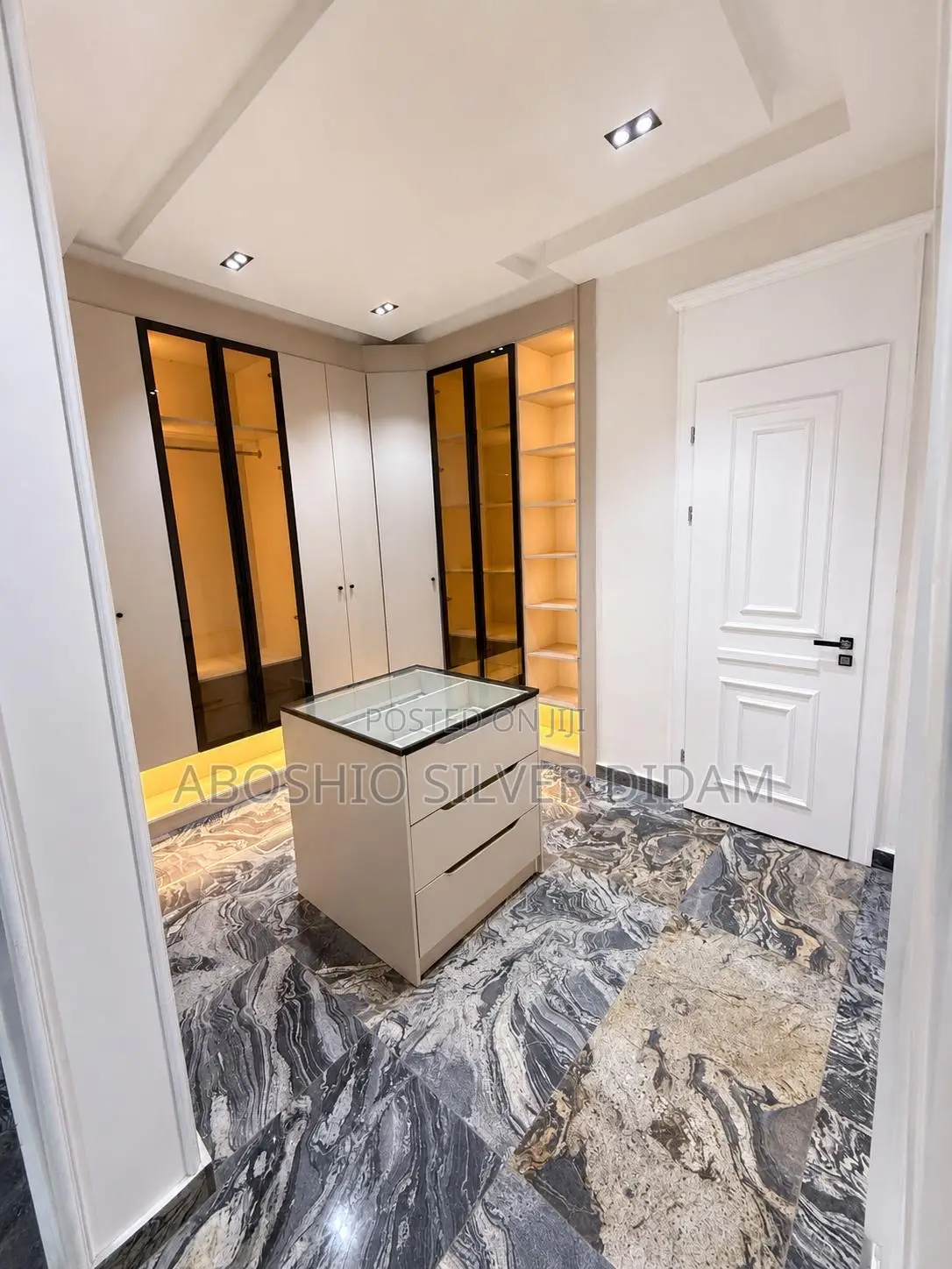 Furnished 7bdrm Mansion in Asokoro for sale