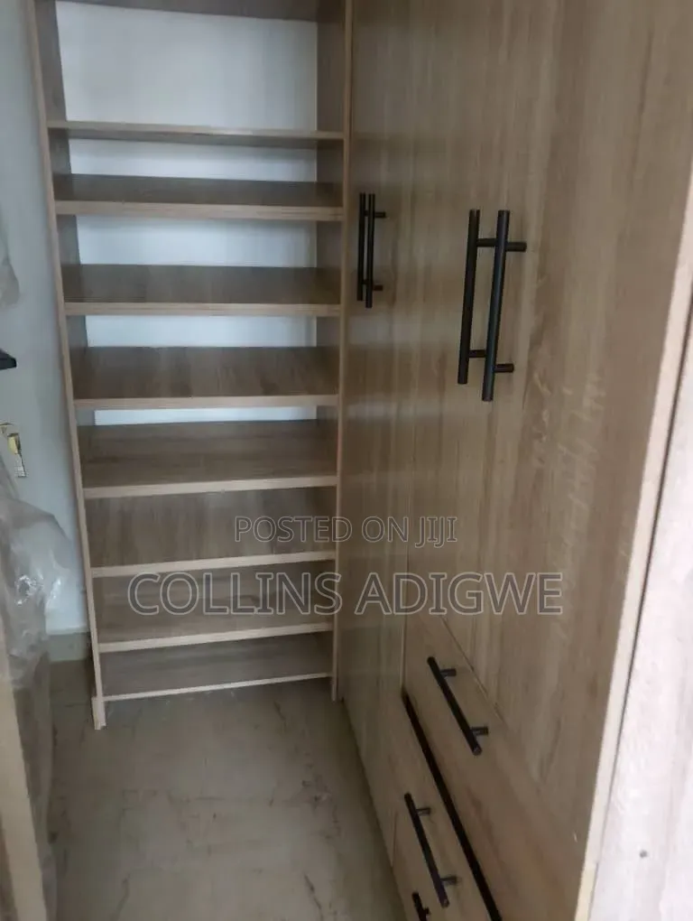 3bdrm Block of Flats in Victoria Island, Adeola Odeku for rent