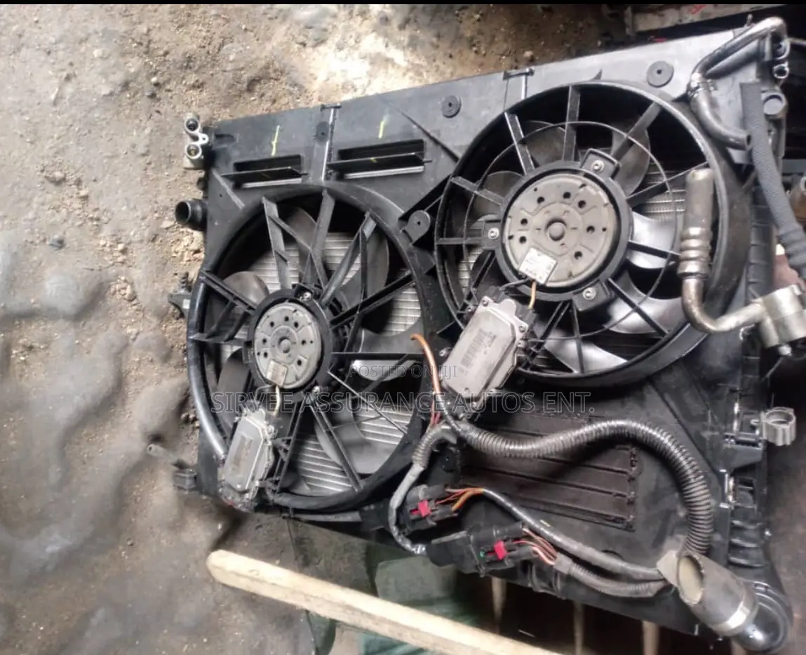 Complete Fan and Radiator Porsche Cayenne 2008 Model