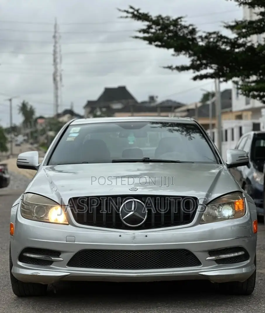Mercedes-Benz C300 2008 Silver