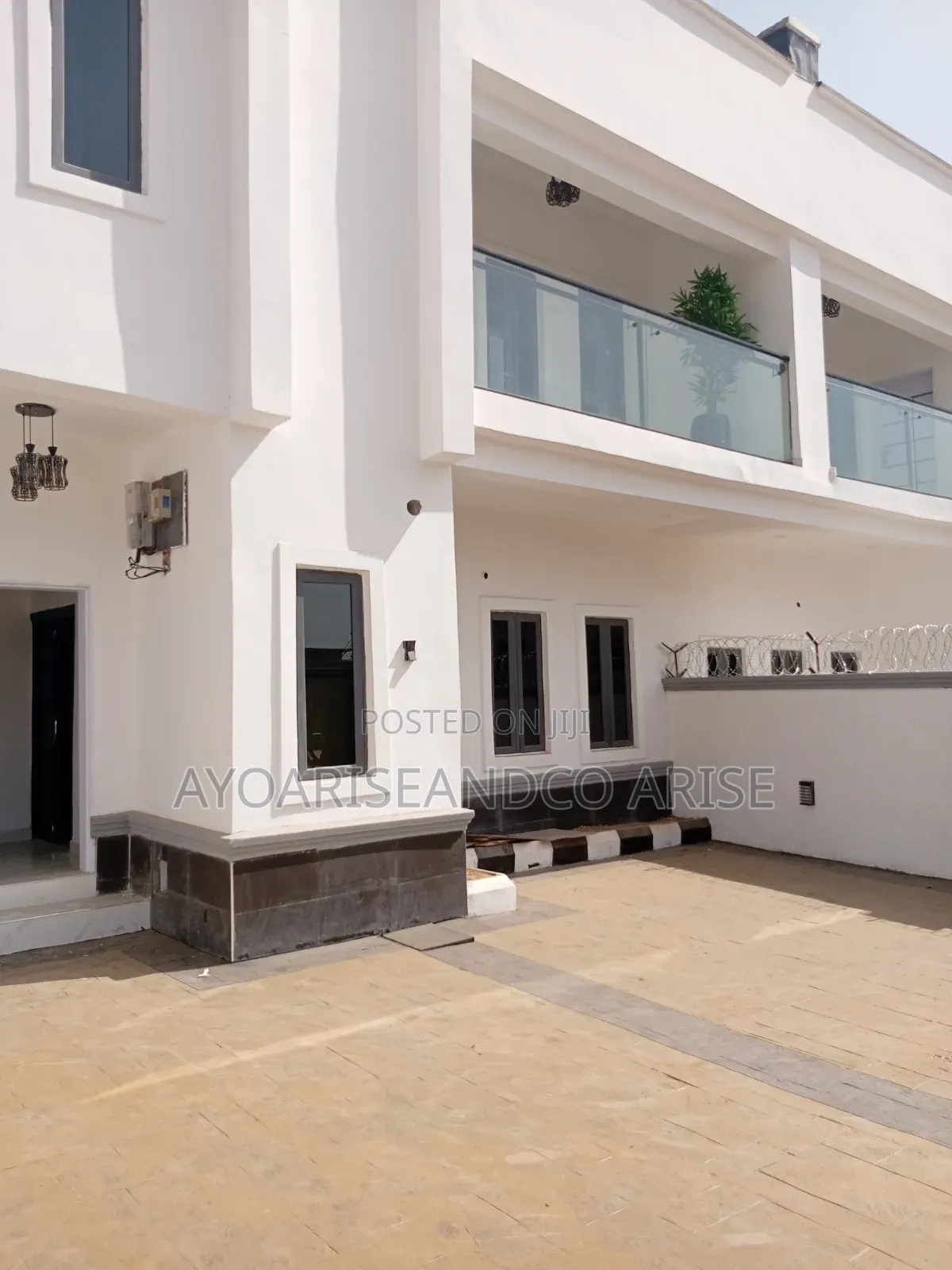 4bdrm Duplex in Along Von Estate, Sabon Lugbe for sale
