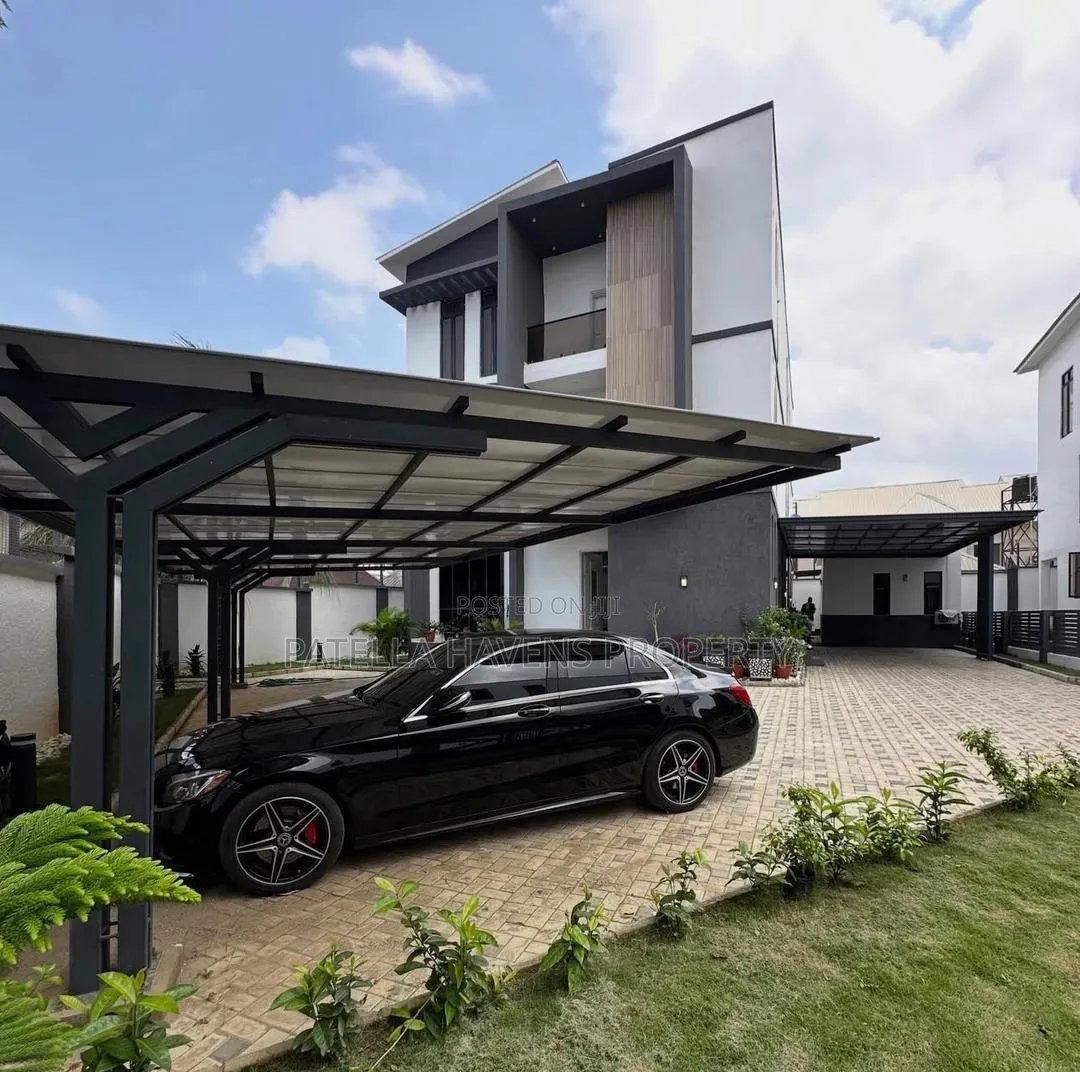 6bdrm Duplex in Mabushi for sale