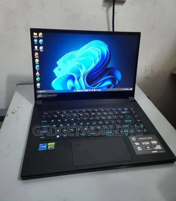 Laptop MSI GS66 Stealth 12UHS 32GB Intel Core i7 SSD 1T
