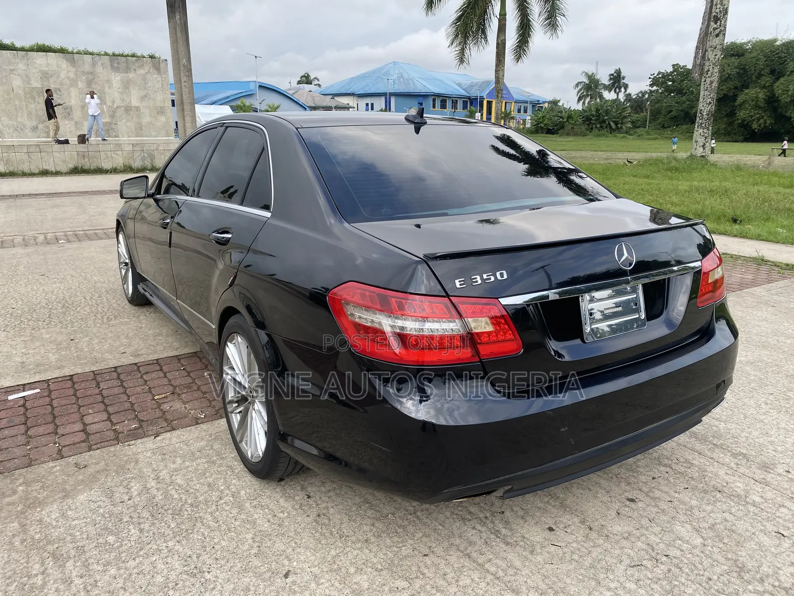 Mercedes-Benz E350 Base 4dr Sedan RWD (3.5L 6cyl 7A) 2012 Black