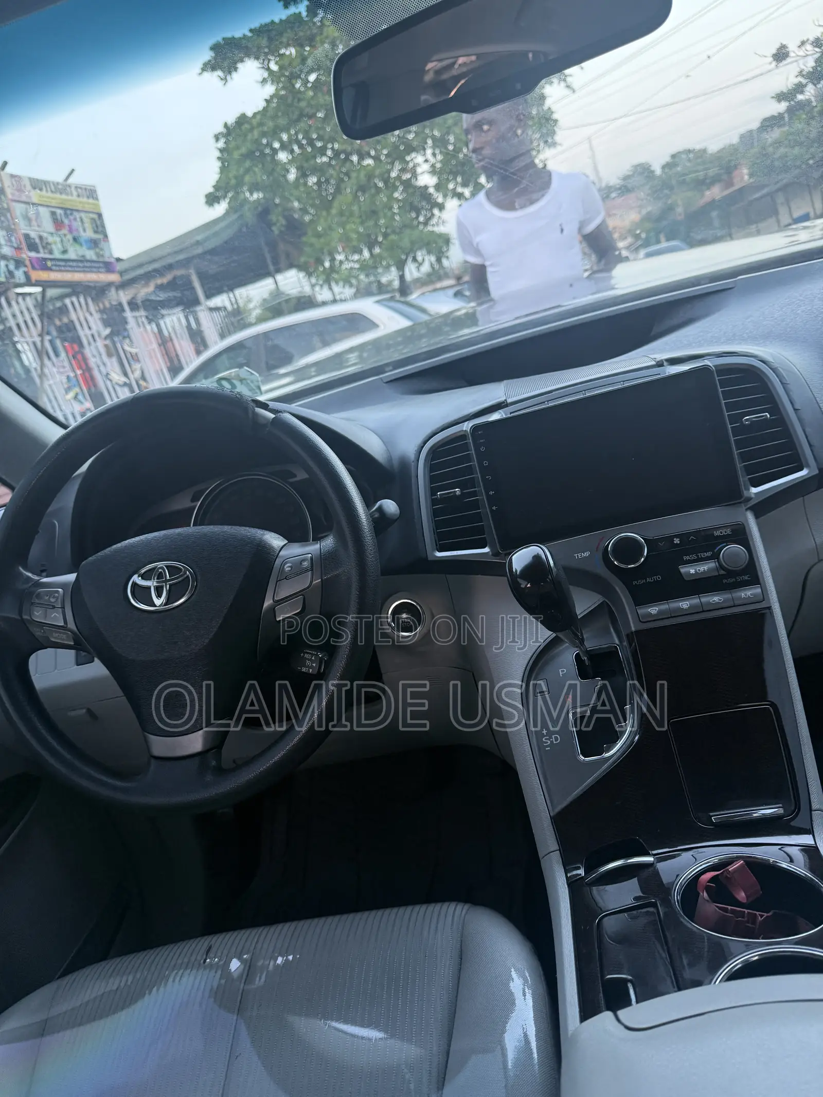 Toyota Venza LE 2011 Gray