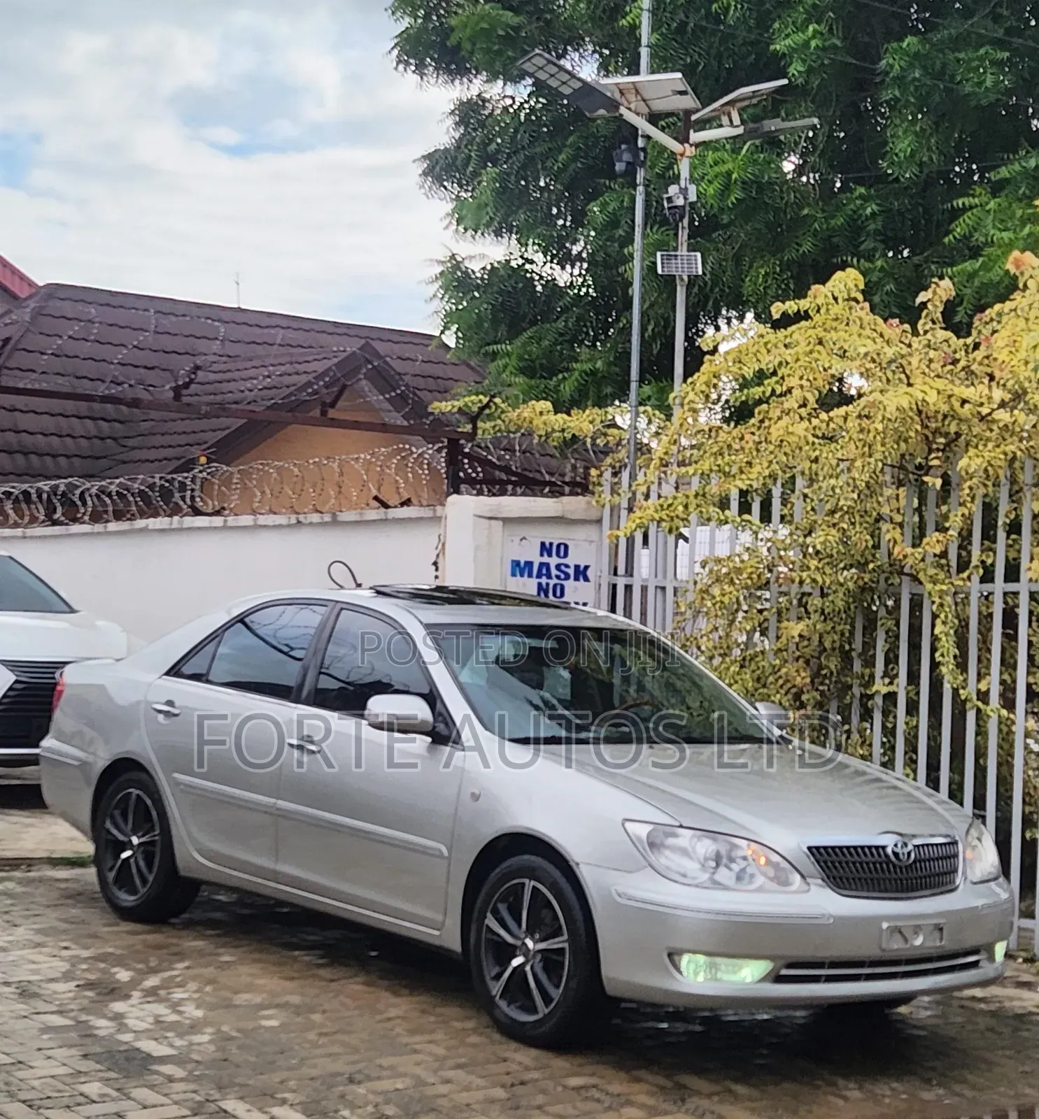 Toyota Camry XLE 4dr Sedan (2.4L 4cyl 5A) 2006 Silver