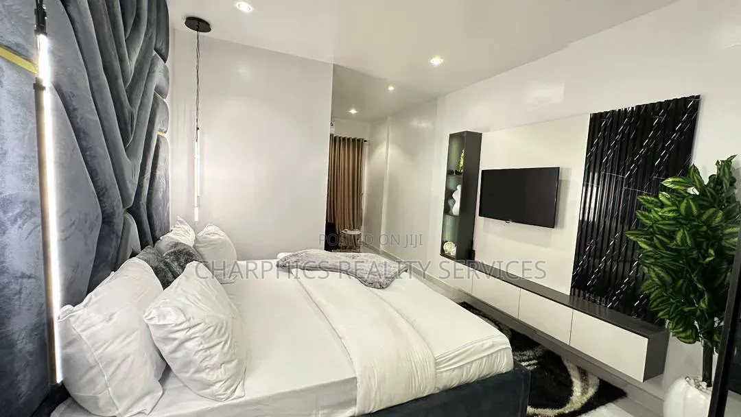 Furnished 2bdrm Apartment in Lekki Phase 1 for rent