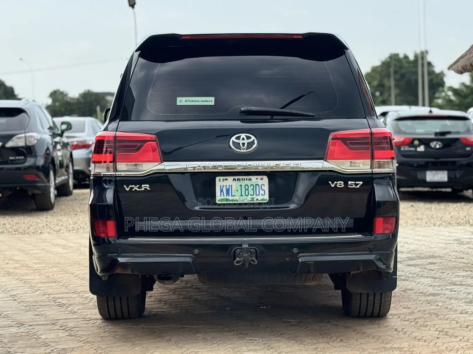 Toyota Land Cruiser 5.7 V8 2011 Black