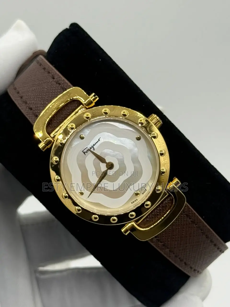 Ferragamo Quality Luxury Female Genuine Leather Wristwatch