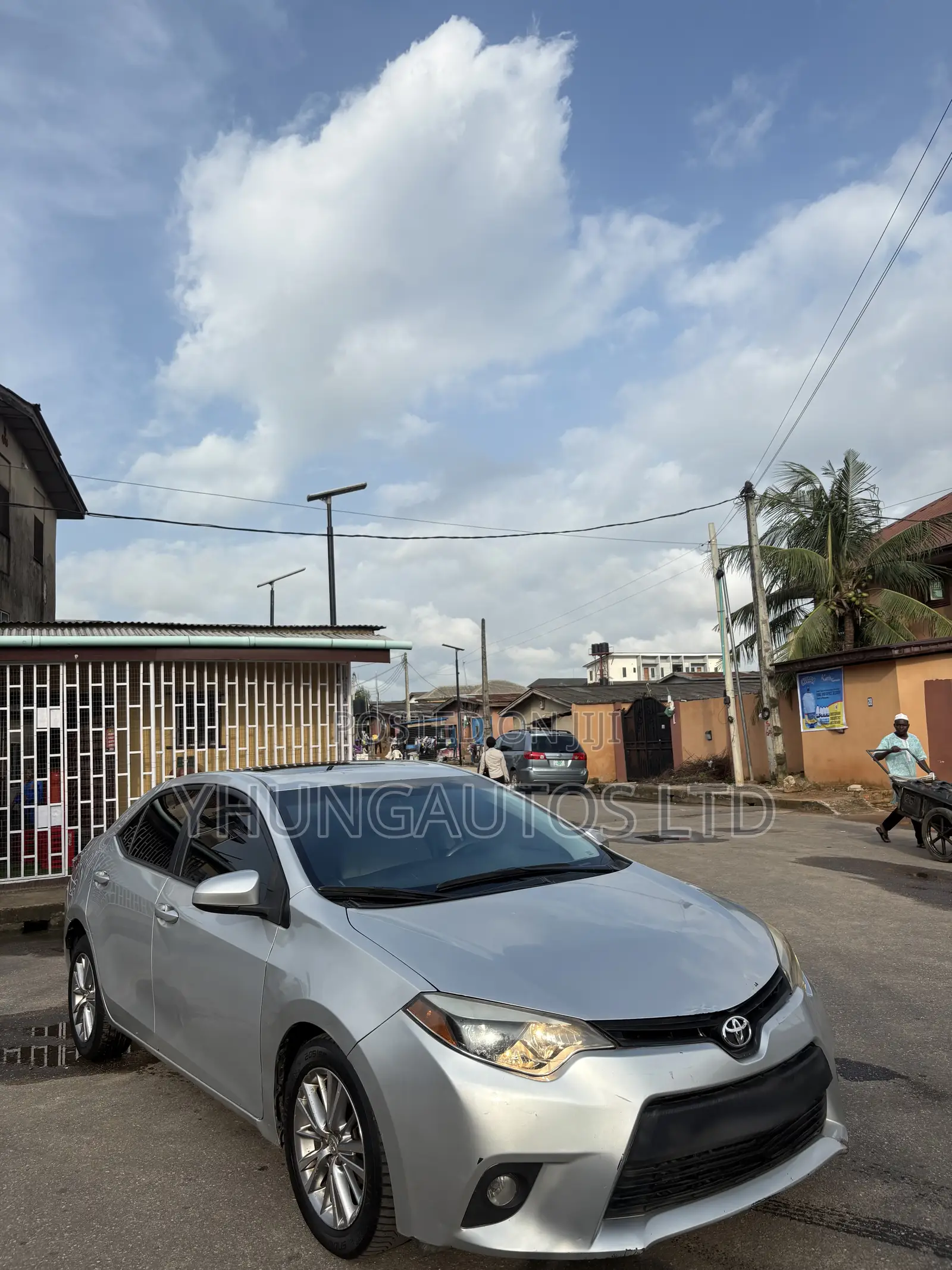 Toyota Corolla S Premium 4dr Sedan (1.8L 4cyl CVT) 2015 Silver