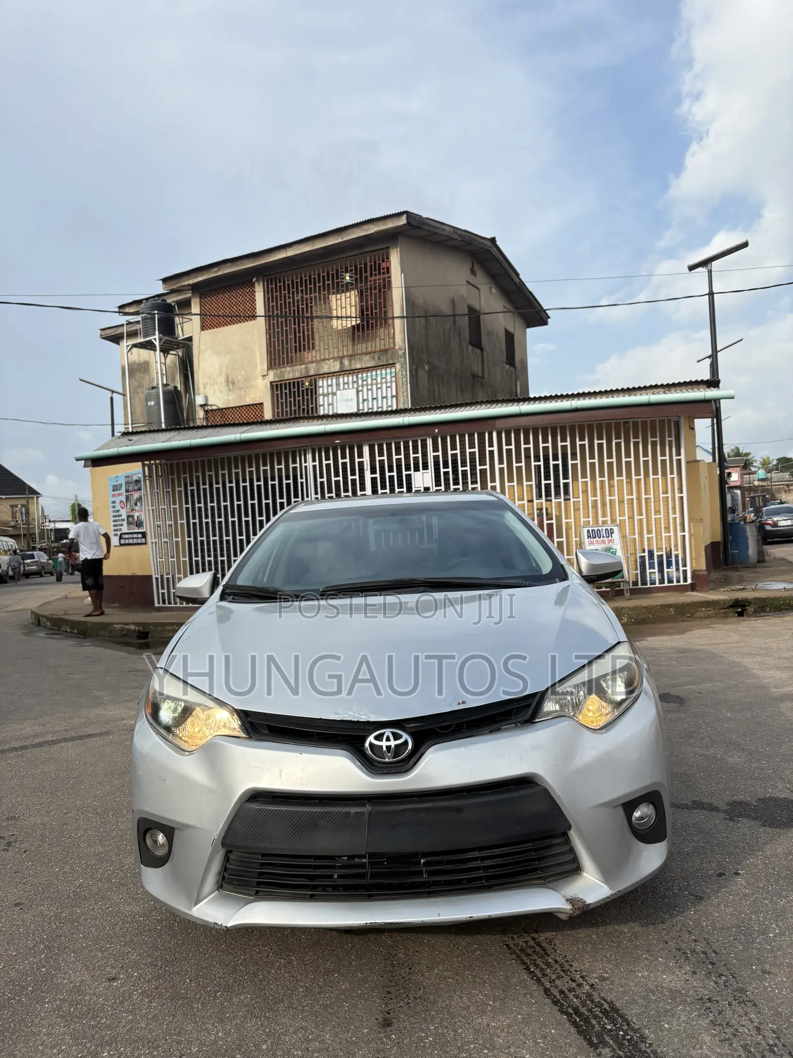 Toyota Corolla S Premium 4dr Sedan (1.8L 4cyl CVT) 2015 Silver