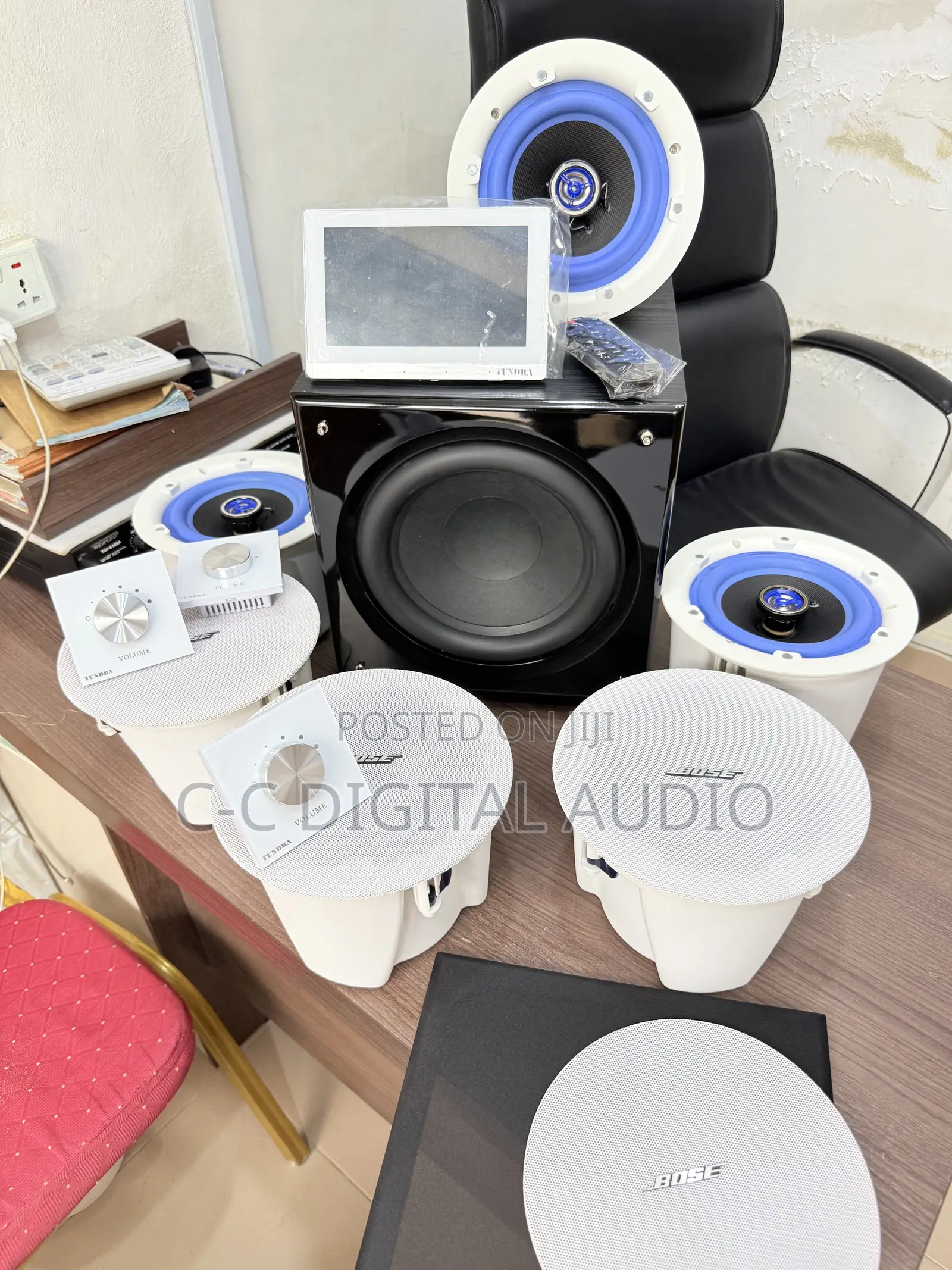 Bose Ceiling Speakers Subwoofer Powered by 7 Inches Smart Amplifier